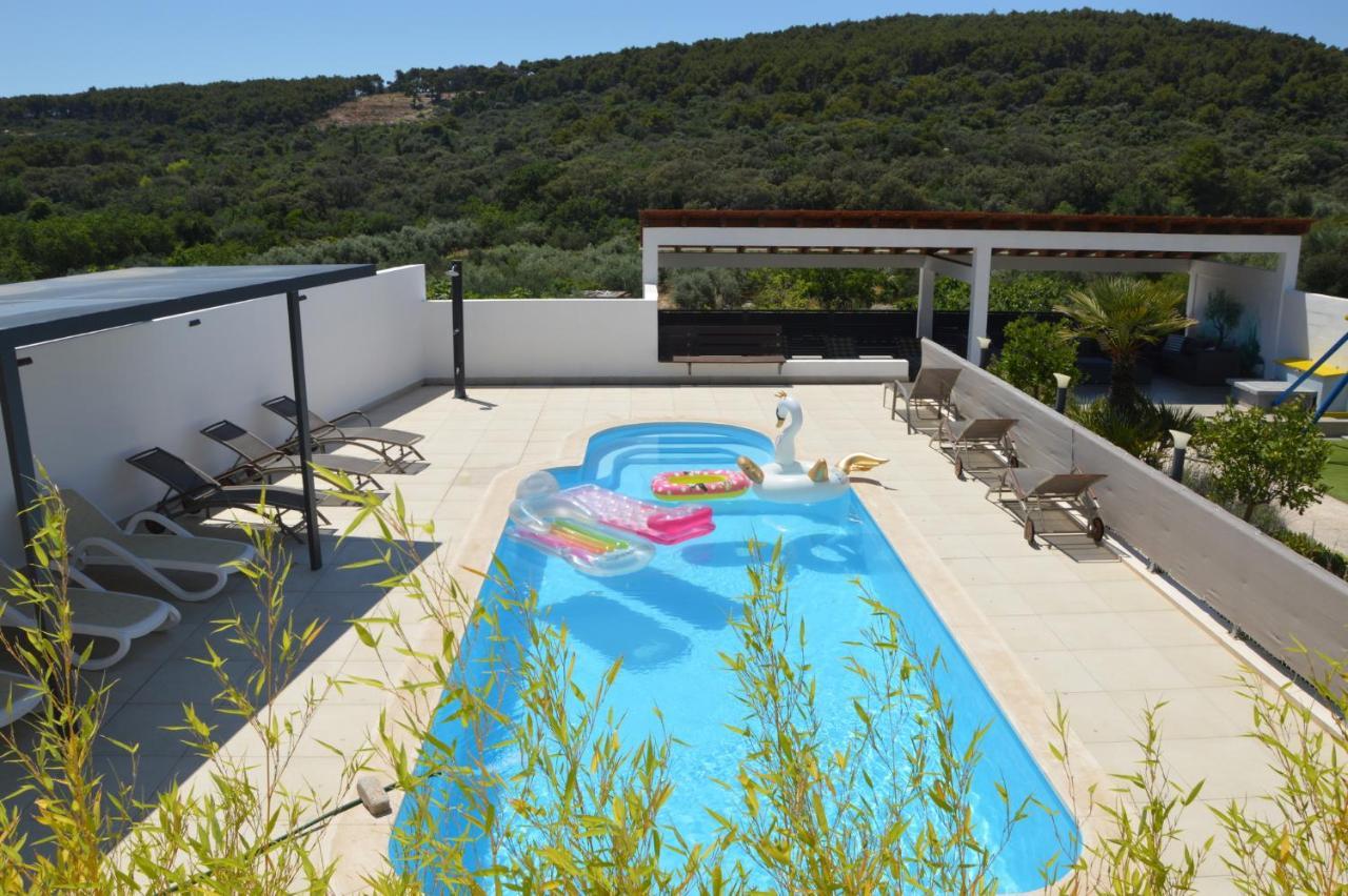 Anadi Villa